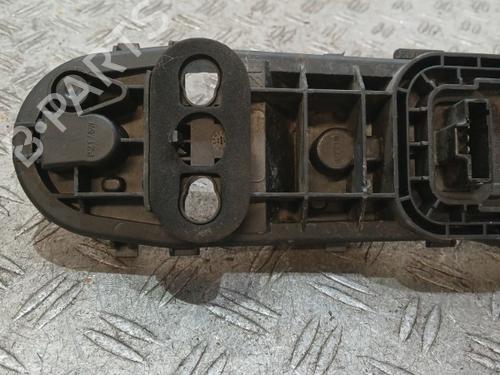 lamp-holder-dacia-duster-hs_-2010-2011-2012-2013-2014-2015-2016-2017-2018-37361329 main image