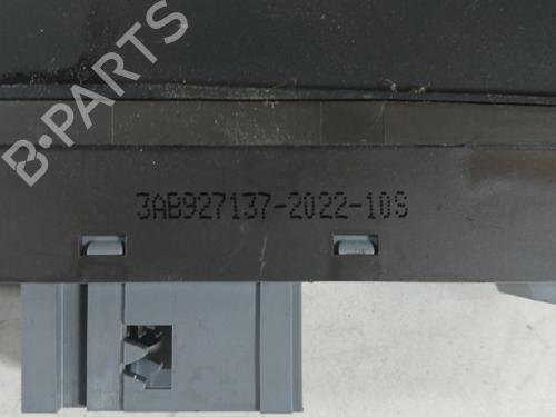 switch-vw-passat-b7-variant-365-2010-2011-2012-2013-2014-2015-37362958 main image