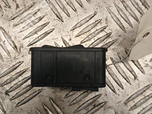 Left front window switch OPEL CORSA C (X01) 1.3 CDTI (F08, F68) | BP39606872I27 - Image 2