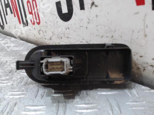 Used Right front window switch Right front window switch 37356795 37356795