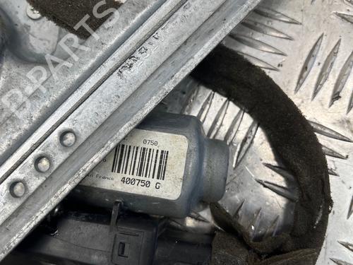 rear-right-window-mechanism-renault-scenic-ii-jm01_-2003-2004-2005-2006-2007-2008-2009-2010-37361362 main image