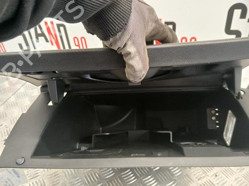 Used Glove box Glove box 37372418 37372418