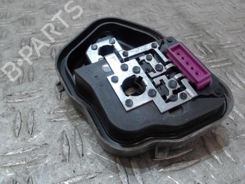 lamp-holder-renault-megane-iii-hatchback-bz01_-b3_-2008-37352968 main image