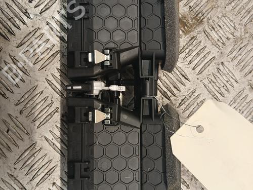 difusor-saida-de-ar-citroen-c3-iii-sx-2016-39086225 main image