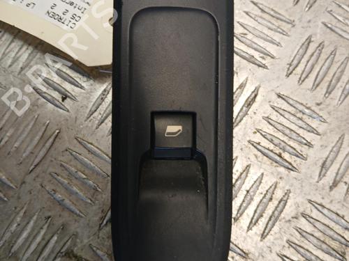 Mando elevalunas delantera derecho Mando elevalunas delantera derecho CITROËN C5 III (RD_) [2008-2017] 37452059 37452059