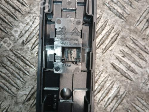 Right front window switch PEUGEOT 308 SW I (4E_, 4H_) 1.6 16V | BP37372500I26 - Image 2