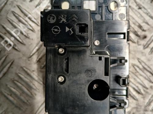 Used Gear lever Gear lever PEUGEOT 308 SW III (FC_, FJ_, FR_, F4_, FN_) PureTech 136 (FRHPYC) (136 hp) 39942188 39942188