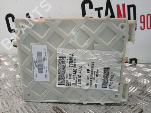 fuse-box-ford-focus-iii-saloon-2010-2011-2012-2013-2014-2015-2016-2017-2018-2019-2020-37372865 main image