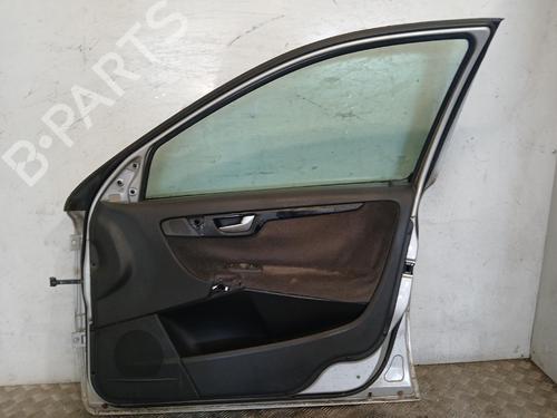 Dør høyre foran Dør høyre foran VOLVO S60 I (384) 2.4 T (200 hp) 39702495 39702495