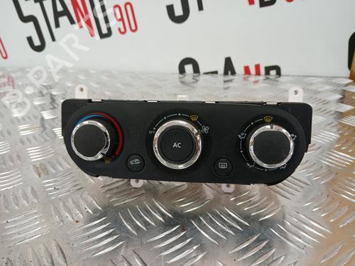 climate-control-renault-captur-i-j5_-h5_-2013-37367288 main image