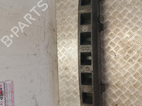 Used Front bumper reinforcement Front bumper reinforcement 37364343 37364343