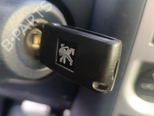 Brugte PEUGEOT 1007 (KM_) 1.4 4809232