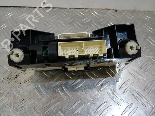 Used Climate control Climate control 37363855 37363855