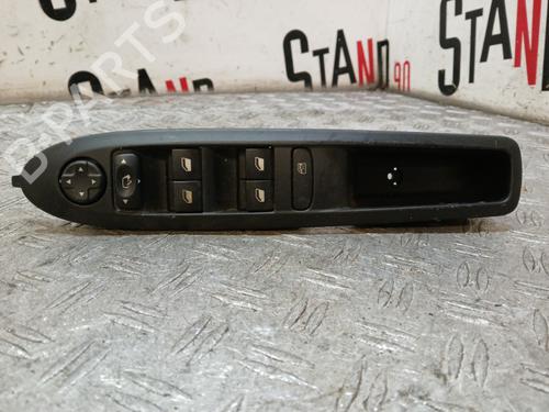 Used Left front window switch Left front window switch 37363133 37363133