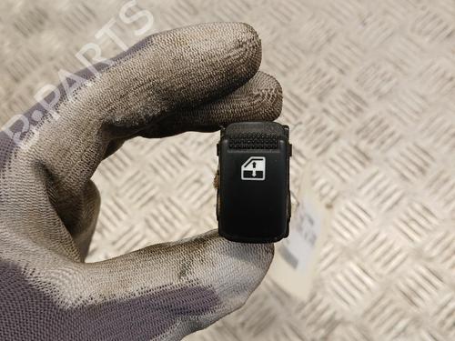Used Right front window switch Right front window switch HYUNDAI GETZ (TB) 1.3 (85 hp) 40027518 40027518