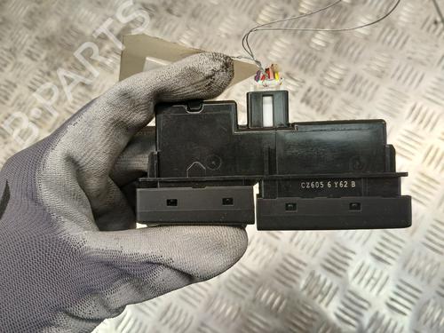 warning-switch-suzuki-vitara-ly-2015-37373744 main image