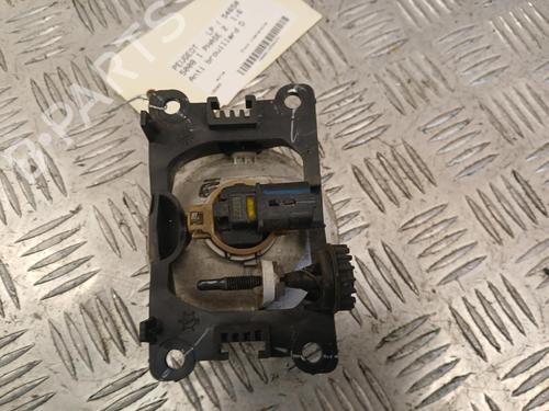 right-front-fog-light-peugeot-5008-0u_-0e_-2009-2010-2011-2012-2013-2014-2015-2016-2017-37375359 main image