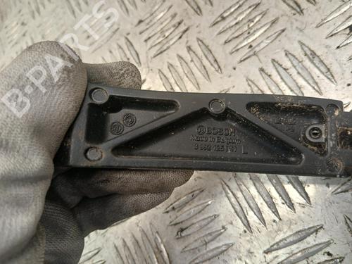 Used Front windshield wiper arm Front windshield wiper arm 37375624 37375624