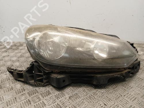 Right headlight VW GOLF VI (5K1) 1.6 TDI | BP39982345C29 - Image 4