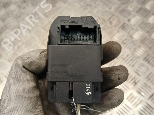 Left front window switch PEUGEOT 206 Hatchback (2A/C) 1.4 i | BP37374140I27 - Image 2