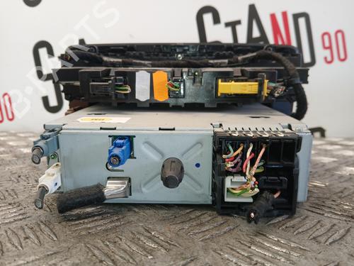 Used Radio Radio 37372234 37372234