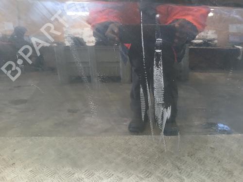right-front-door-ford-focus-iii-saloon-2010-2011-2012-2013-2014-2015-2016-2017-2018-2019-2020-37370580 main image