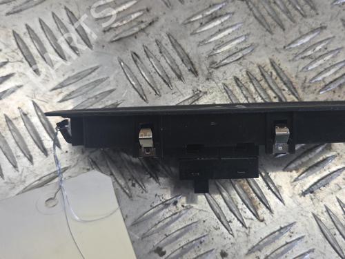 right-front-window-switch-bmw-1-f20-2011-2012-2013-2014-2015-2016-2017-2018-2019-37374425 main image