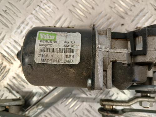 front-wiper-motor-citroen-c3-picasso-sh_-2008-37375428 main image
