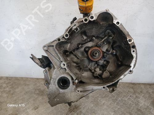 gearbox-renault-clio-iii-br01-cr01-2005-2006-2007-2008-2009-2010-2011-2012-2013-2014-37366328 main image
