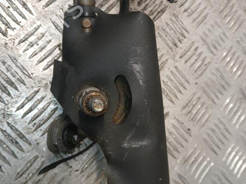 Used Front wiper motor Front wiper motor TOYOTA YARIS (_P1_) 1.4 D-4D (NLP10_, NLP10R) (75 hp) 37371136 37371136