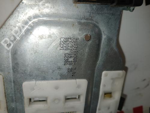 Front right window mechanism CITROËN C3 II (SC_) 1.2 VTi 82 | BP39148209C23 - Image 3