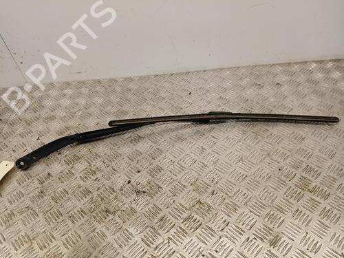 front-windshield-wiper-arm-fiat-tipo-hatchback-356_-357_-2016-38456495 main image