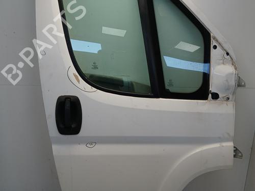 right-front-door-peugeot-boxer-van-2006-37363926 main image