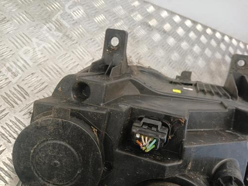 Used Right headlight Right headlight 37372964 37372964