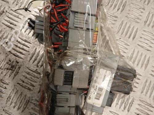 fuse-box-opel-corsa-c-x01-2000-2001-2002-2003-2004-2005-2006-2007-2008-2009-39631230 main image