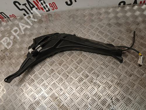 Used Windscreen washer tank Windscreen washer tank 37370443 37370443