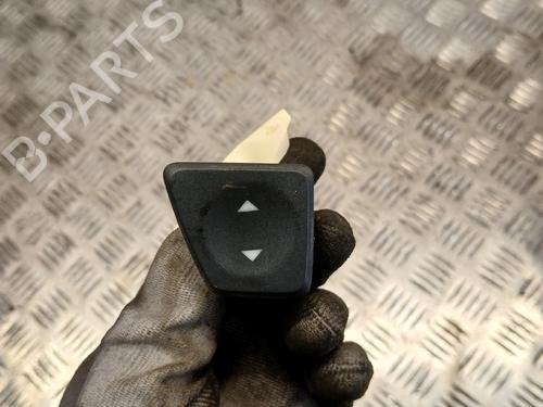 left-front-window-switch-fiat-500-312_-2007-37373845 main image