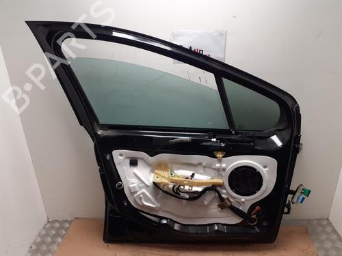 Used Left front door Left front door 37359798 37359798