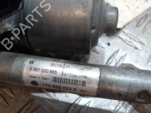 Used Front wiper motor Front wiper motor VW TOURAN (1T1, 1T2) 1.9 TDI (105 hp) 37352034 37352034