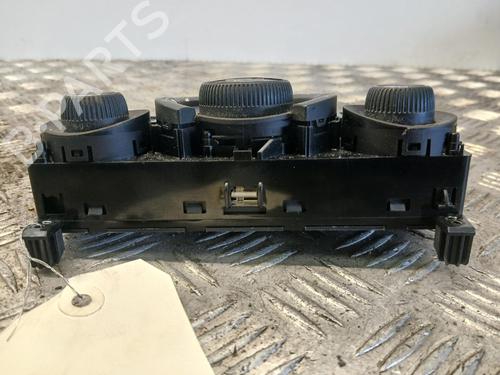 Luz interior Luz interior PEUGEOT 308 I (4A_, 4C_) 1.6 HDi (92 hp) 37375799 37375799