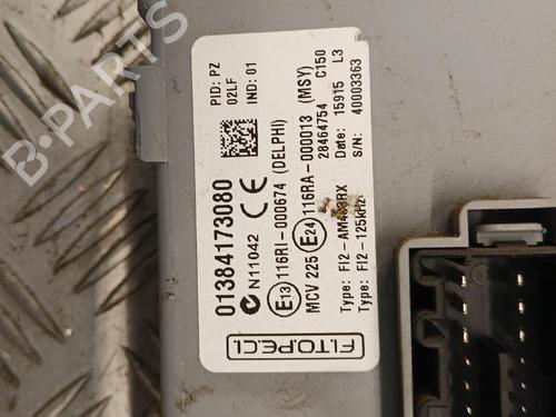 Used Fuse box Fuse box 38424086 38424086