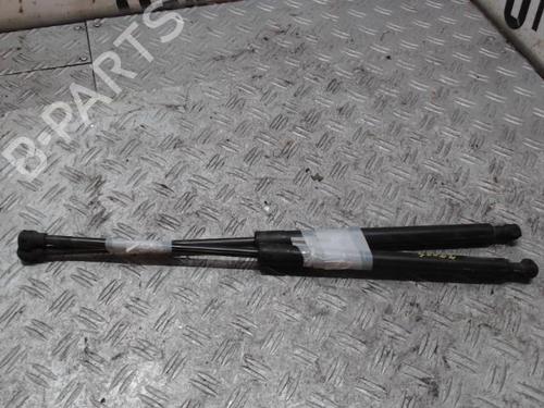 tailgate-lift-support-renault-megane-iv-hatchback-b9amn_-2015-37357908 main image