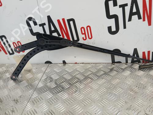 Used Front windshield wiper arm Front windshield wiper arm 38604522 38604522