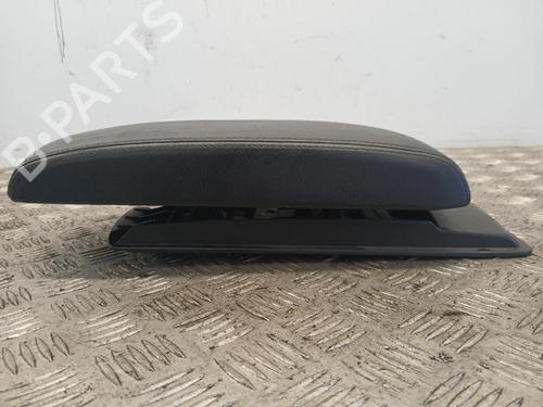 Used Armrest / Center console Armrest / Center console CITROËN C5 III (RD_) [2008-2017] 40492817 40492817