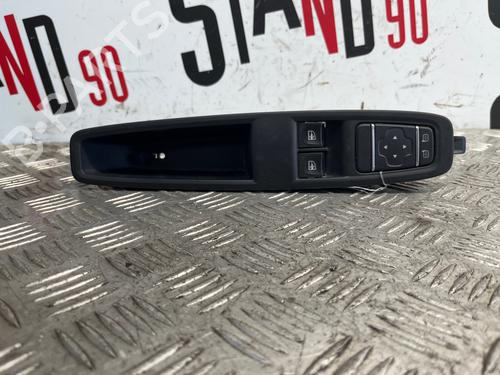 Left front window switch SUZUKI GRAND VITARA II (JT, TE, TD) 1.9 DDiS All-wheel Drive (JT419, TD44, JB419WD, JB419XD,... | BP37373187I27 - Image 2