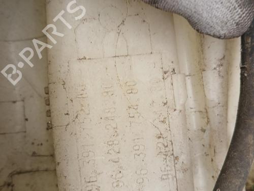 Used Windscreen washer tank Windscreen washer tank 39485524 39485524