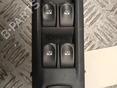 left-front-window-switch-renault-clio-iii-br01-cr01-2005-2006-2007-2008-2009-2010-2011-2012-2013-2014-39520068 main image