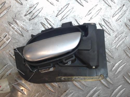 Used Front right interior door handle Front right interior door handle 37352018 37352018