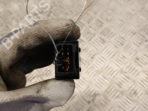 Right front window switch HYUNDAI GETZ (TB) 1.3 | BP40027518I26 - Image 3
