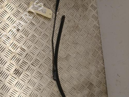 Used Front windshield wiper arm Front windshield wiper arm CITROËN BERLINGO Box Body/MPV (B9) 1.6 BlueHDi 100 (99 hp) 40253068 40253068